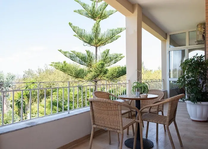 Anatoli Family House *