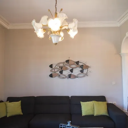 Anatoli Family House *